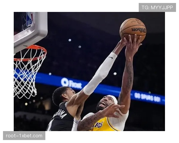 文班亚马攻防两端统治力初显 马刺基石正快速成长